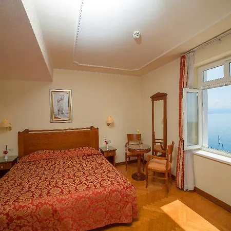 Continental Hotel